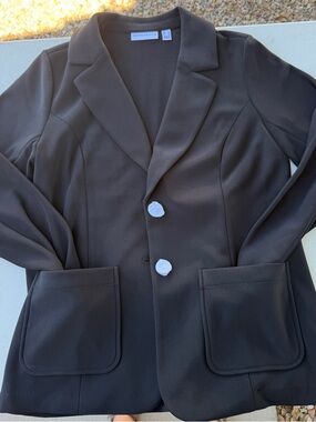 Women’s Blazer
AS Black